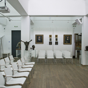 dsc-0079_280x280_crop_478b24840a