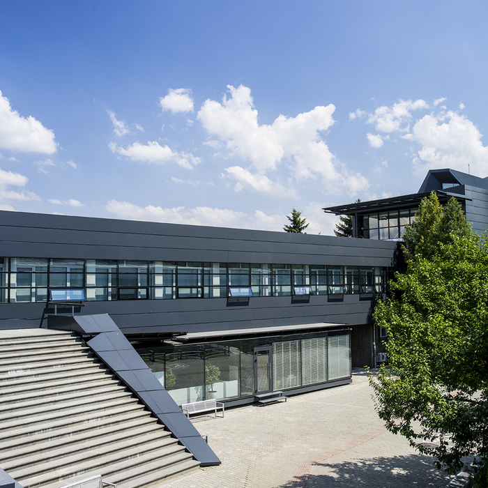 6458733-nbu-copy_700x700_crop_478b24840a